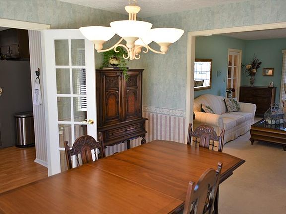 5th image of 5841 Tonya Ln