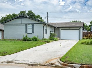 812 Sandy Ln, Choctaw, OK 73020