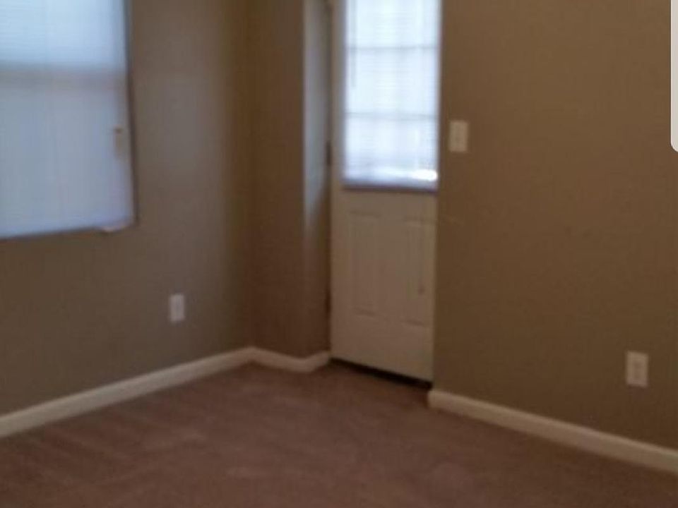 2nd image of 1017 W Baltimore St APT A