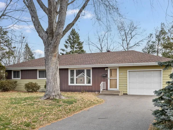 120 9th Ave S, Sauk Rapids, MN 56379