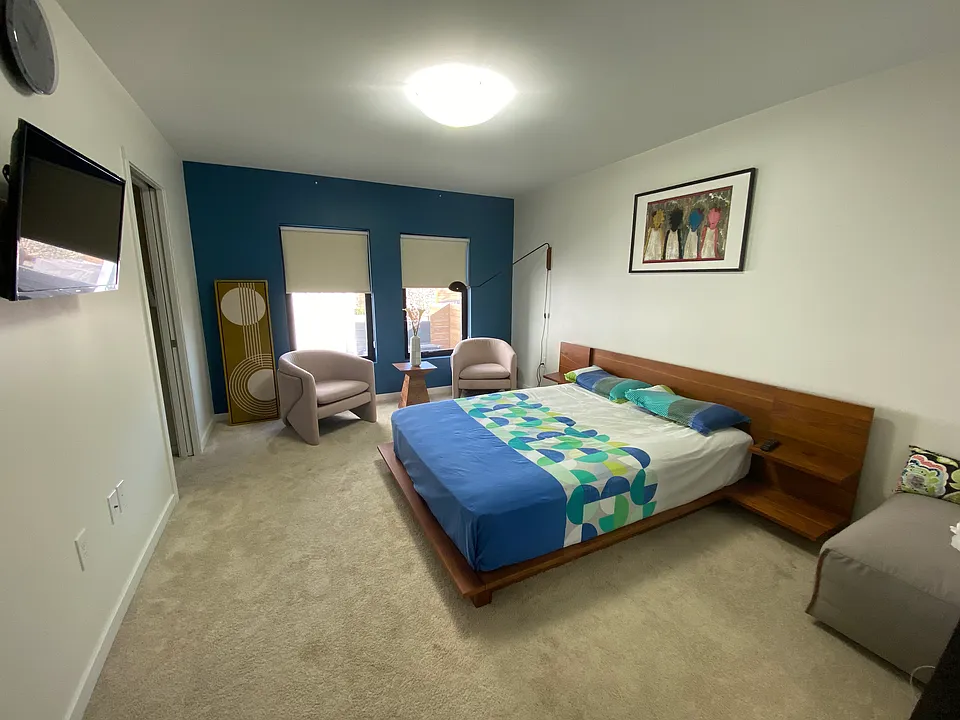 First floor back bedroom