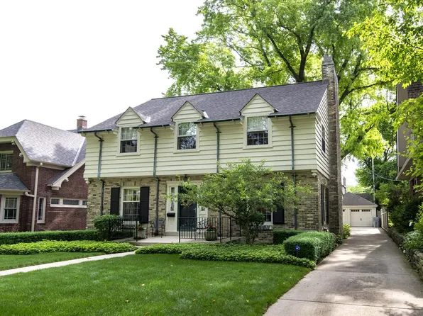 3446 N Frederick AVENUE, Milwaukee, WI 53211