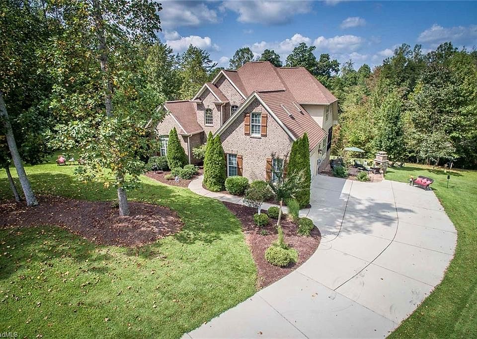 1st image of 250 Winsome Laurel Ln