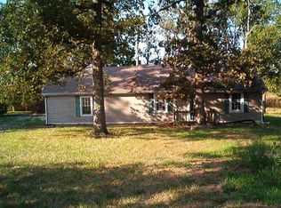 8285 Pilot Rock Rd, Hopkinsville, KY 42240