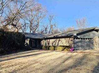 1349 Quail Ln, Ponca City, OK 74604