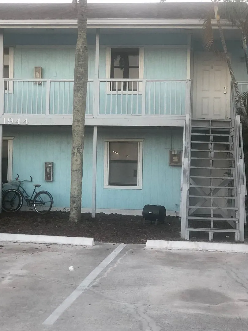 Sunset 12 Plex — Photo 2