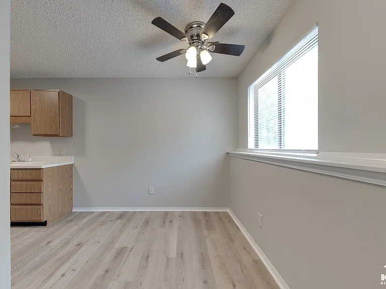 1321 N Sheridan St — Photo 4