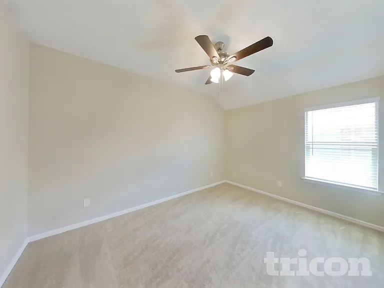 10020 Poinsett Way — Photo 27