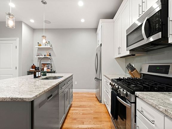 3rd image of 140 New Balch St Unit D
