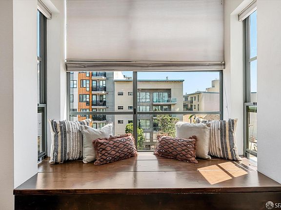 4th image of 2068 3rd St APT 17