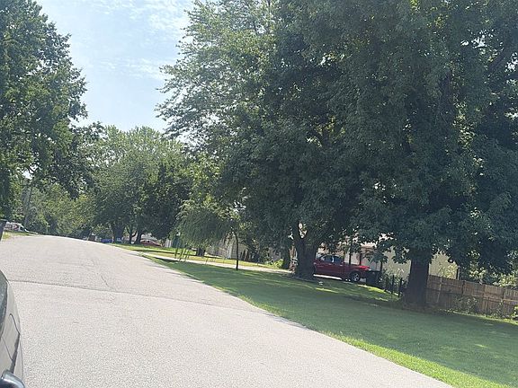 5th image of 6300 Farley Ave
