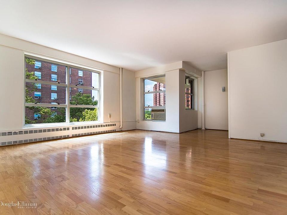 1st image of 100 La Salle St #6A