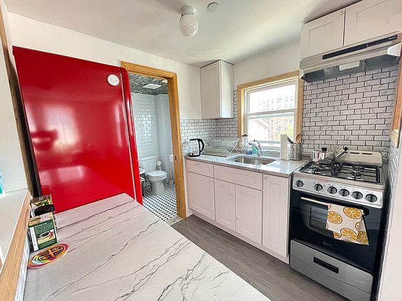 4th image of 174 Beach 118th St Floor 2