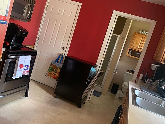 5th image of 192 Lincoln Ave #1