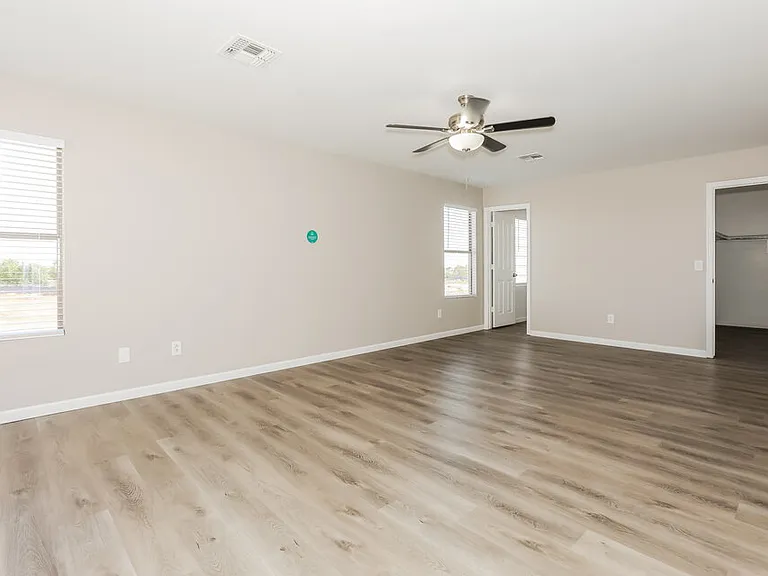 8461 E Lindner Ave — Photo 10