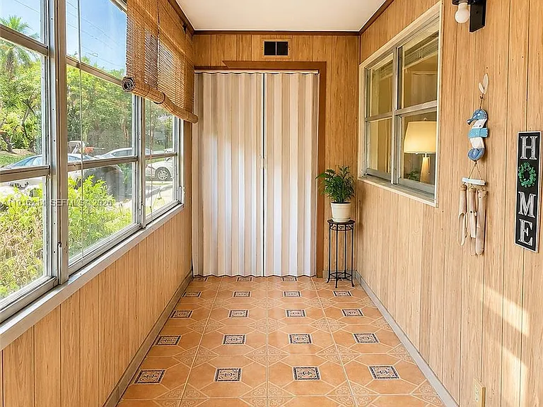116 Tuscany Ln #116-B — Photo 11