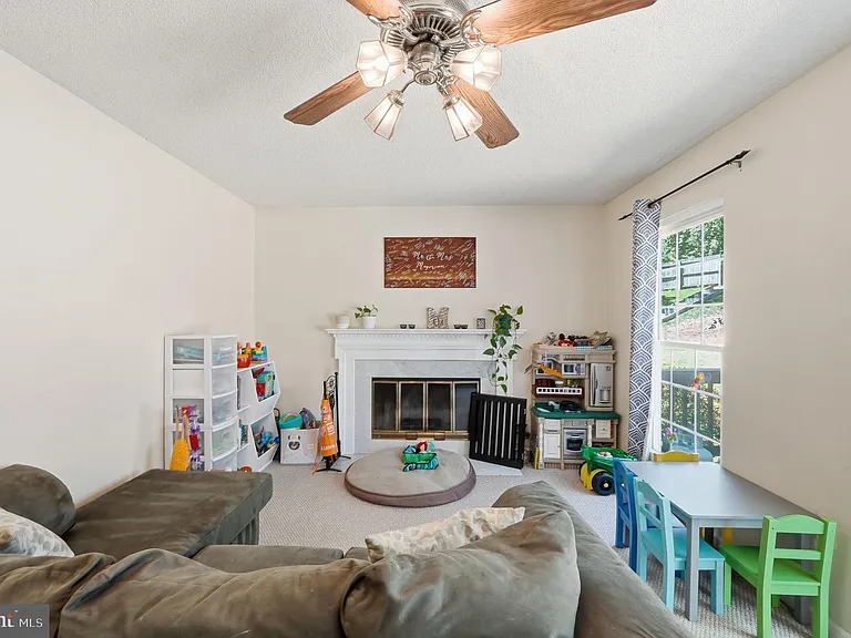 4020 Blue Slate Dr — Photo 13
