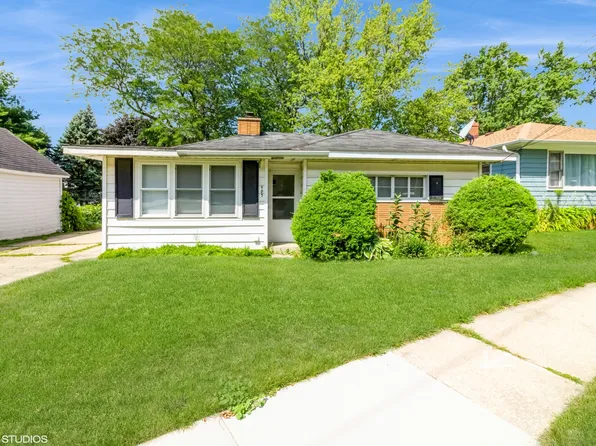 903 N 13th St, Dekalb, IL 60115