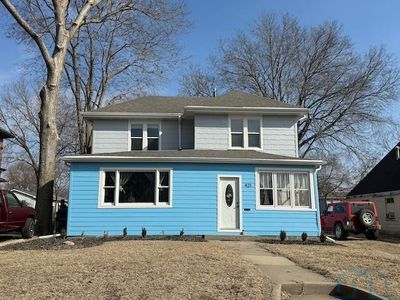 421 Cottage Ave, Vermillion, SD, 57069