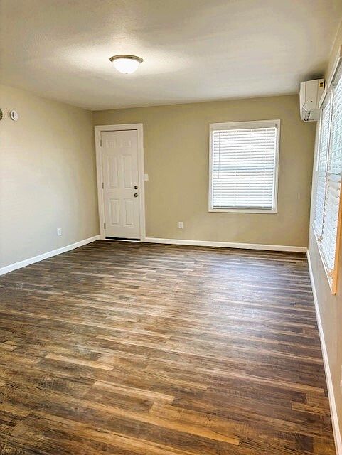 1st image of 1252 SW Topeka Blvd #11525345