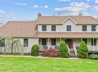 290 Amity Rd, Bethany, CT 06524