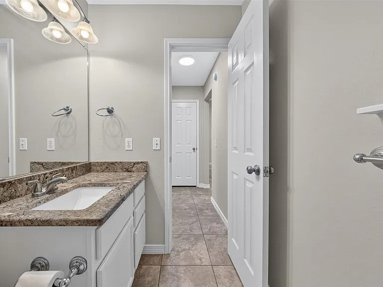 241 Brian Ln — Photo 25