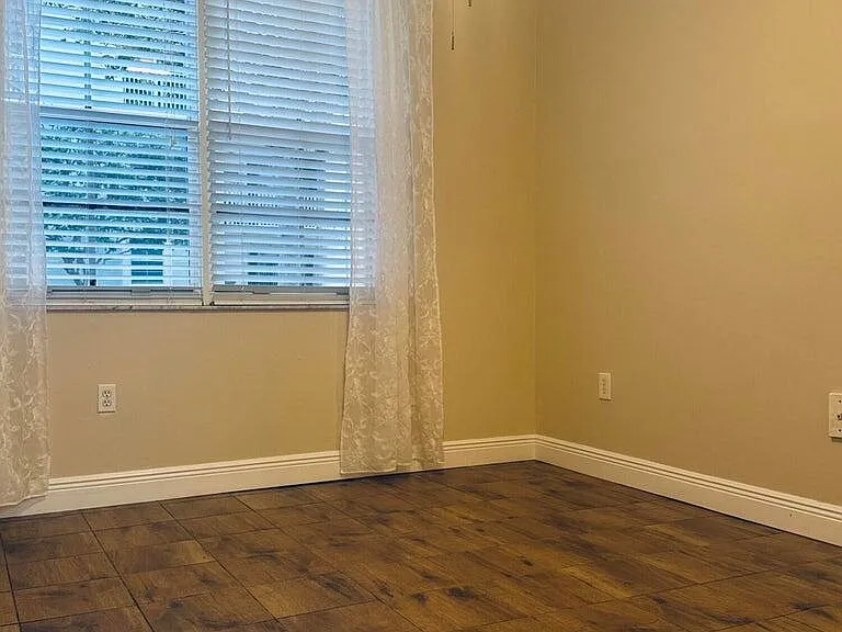 1139 Town Center Dr #11 — Photo 16