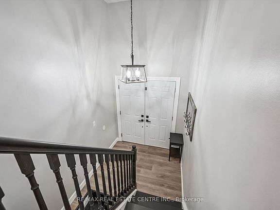 3rd image of 18 Avenue Rd