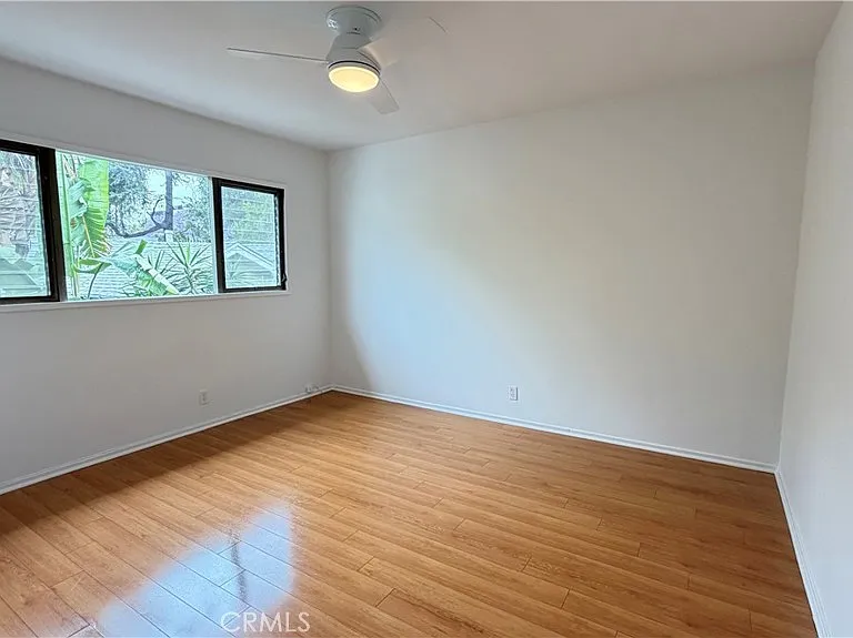 919 N Orange Grove Ave #6 — Photo 15