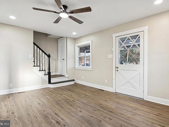 3rd image of 101 Bellanca Ln