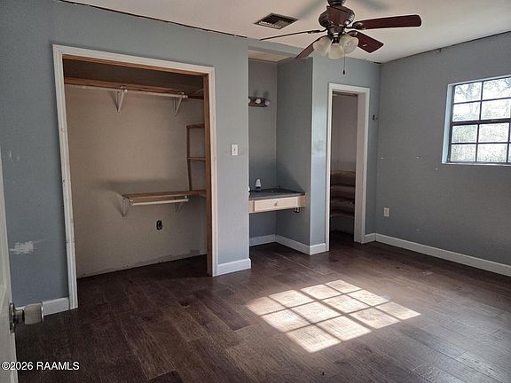 4th image of 1710 W Port St