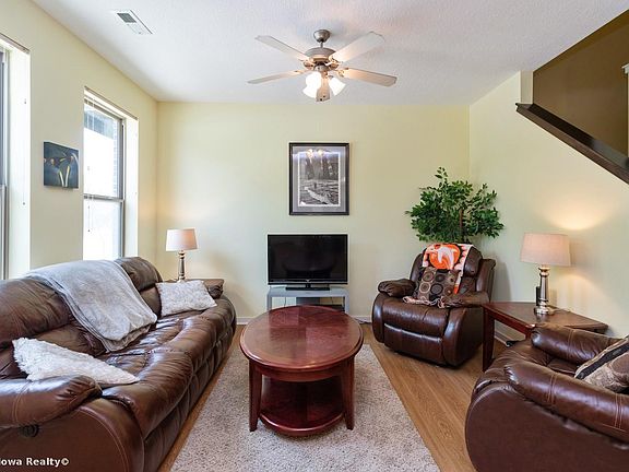 4th image of 528 2nd Ave Unit 305