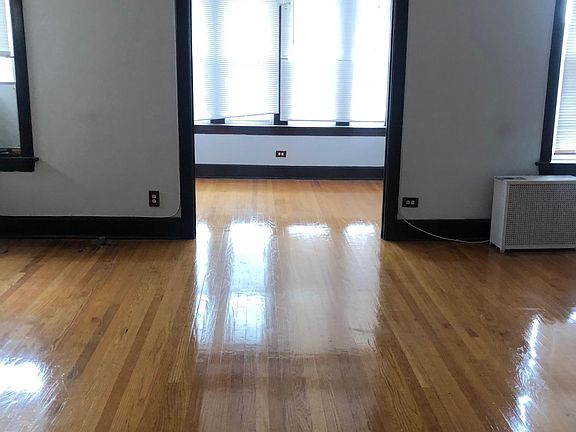 4th image of 2736 W Giddings St #3