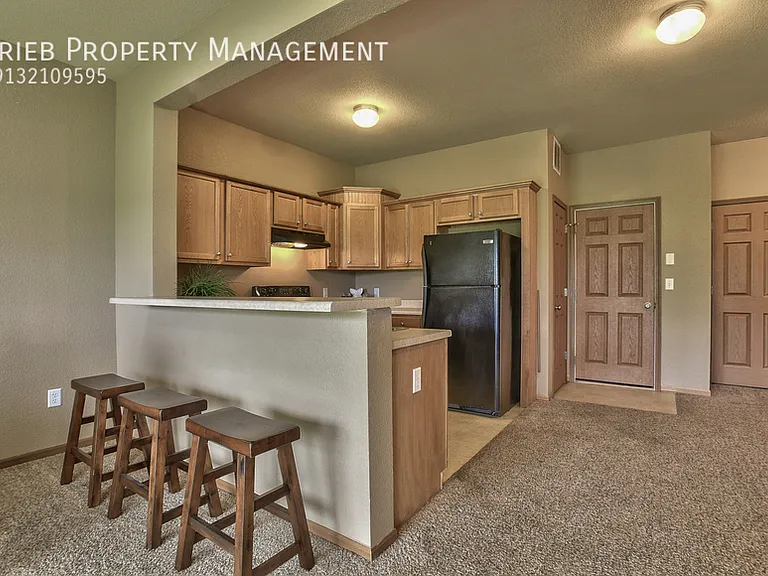 856 S Woodson Ct — Photo 10
