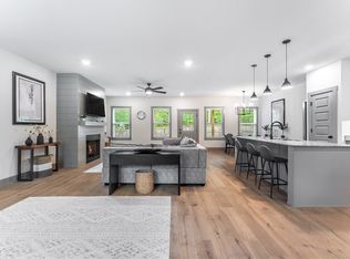 1 Sidebottom Cir, Bella Vista, AR 72714