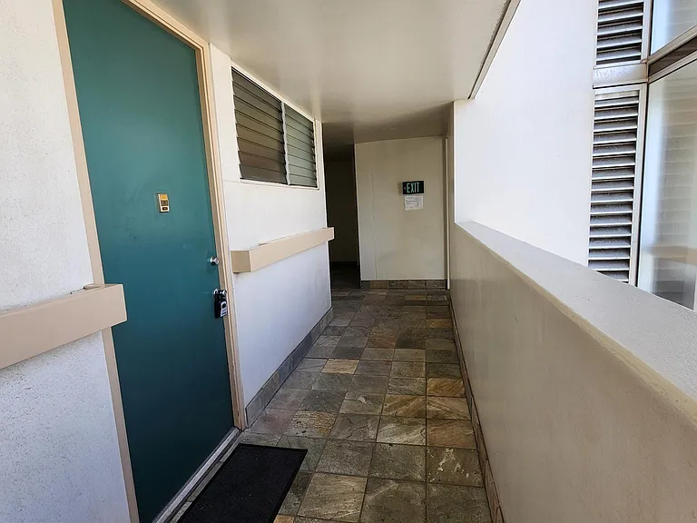 555 University Ave #3401 — Photo 3