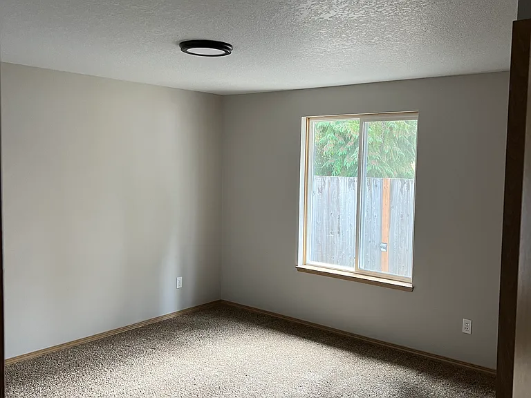 918 College St #918 — Photo 7