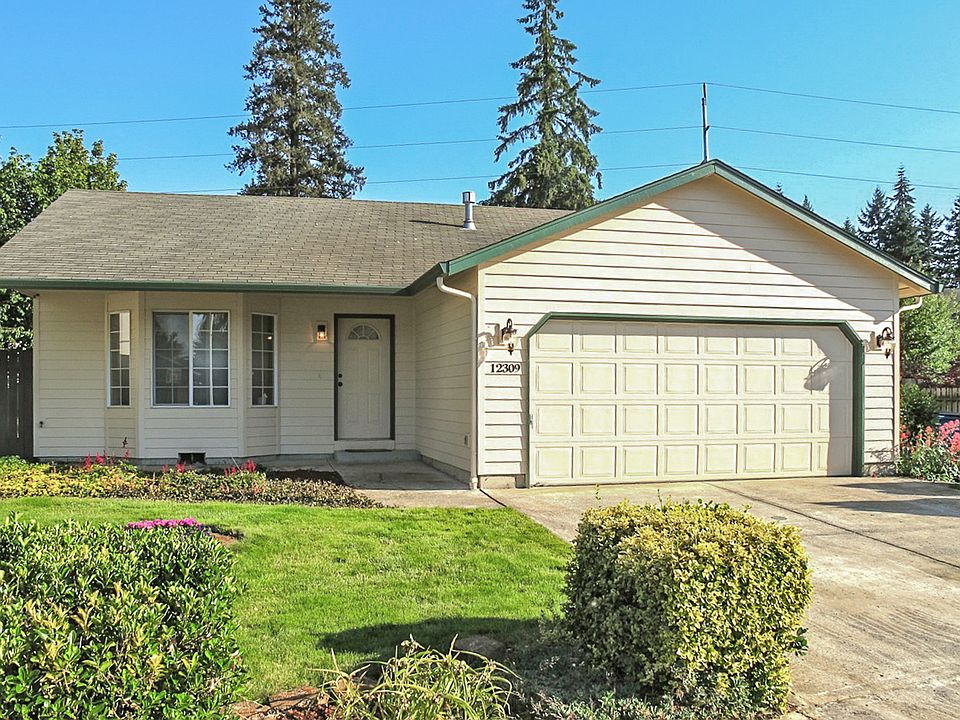 1st image of 12309 NE 40th Cir