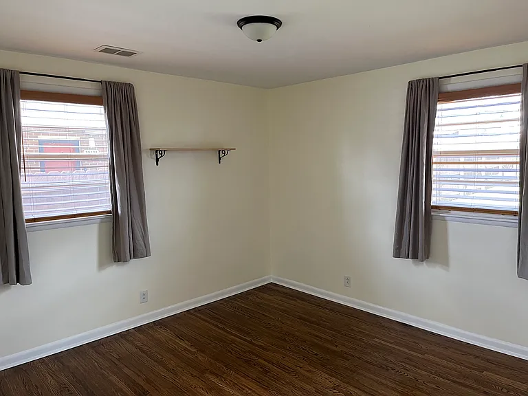 primary bedroom (no furnishing)