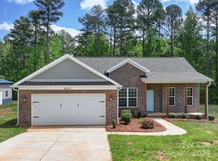962 Miles Rd, Dallas, NC 28034