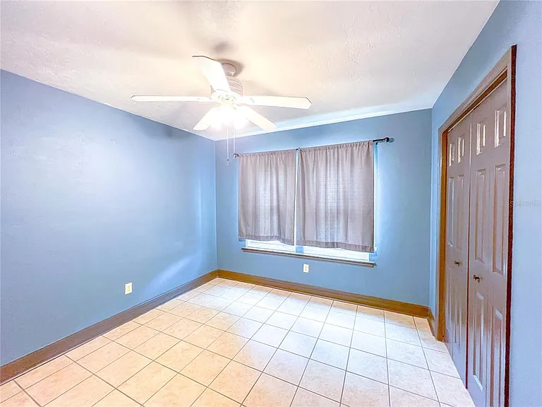 4112 NW 16th Dr — Photo 8