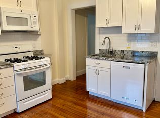 10 Porter St APT 1, Cambridge, MA 02141