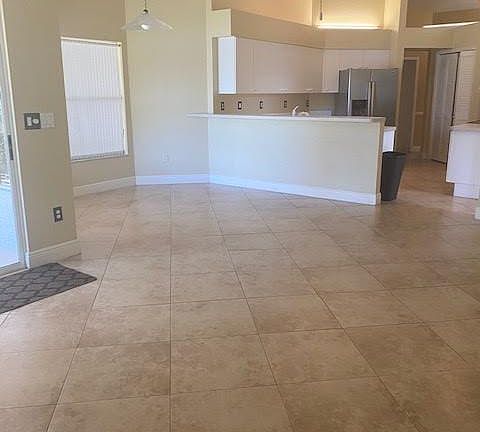 4th image of 12750 Dresden Ct