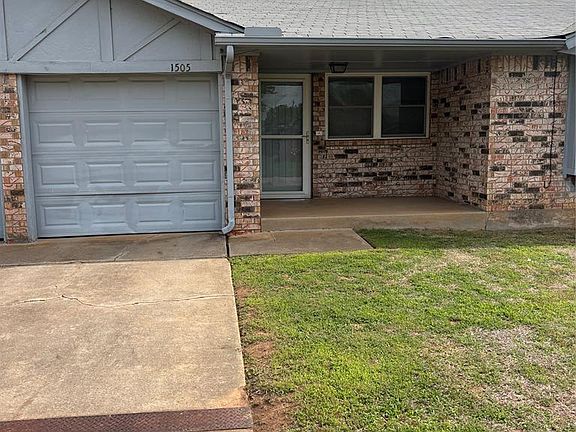 2nd image of 1505 SE 9th St