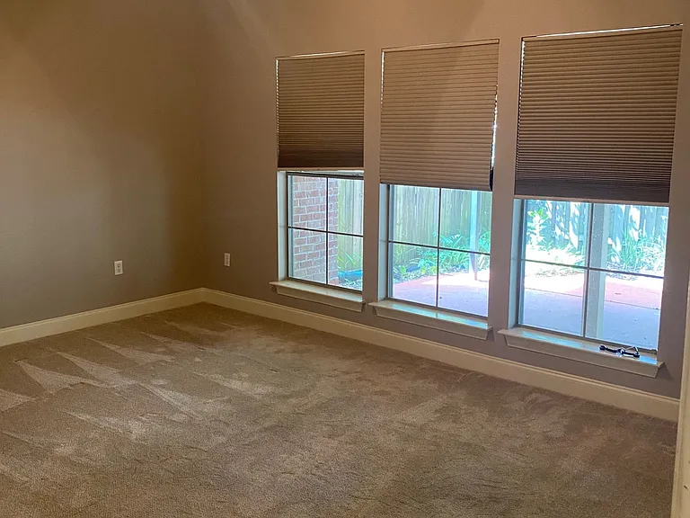 17744 Spring Creek Dr — Photo 7