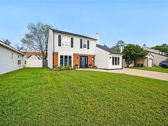 2nd image of 1215 Brookside Lndg
