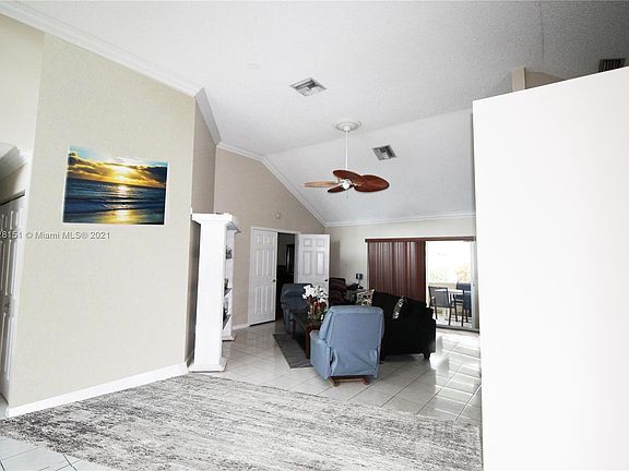 Foyer to Living Area