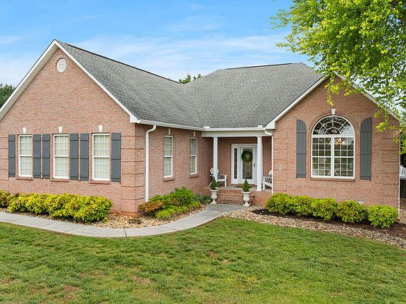 2nd image of 2573 Creekstone Cir