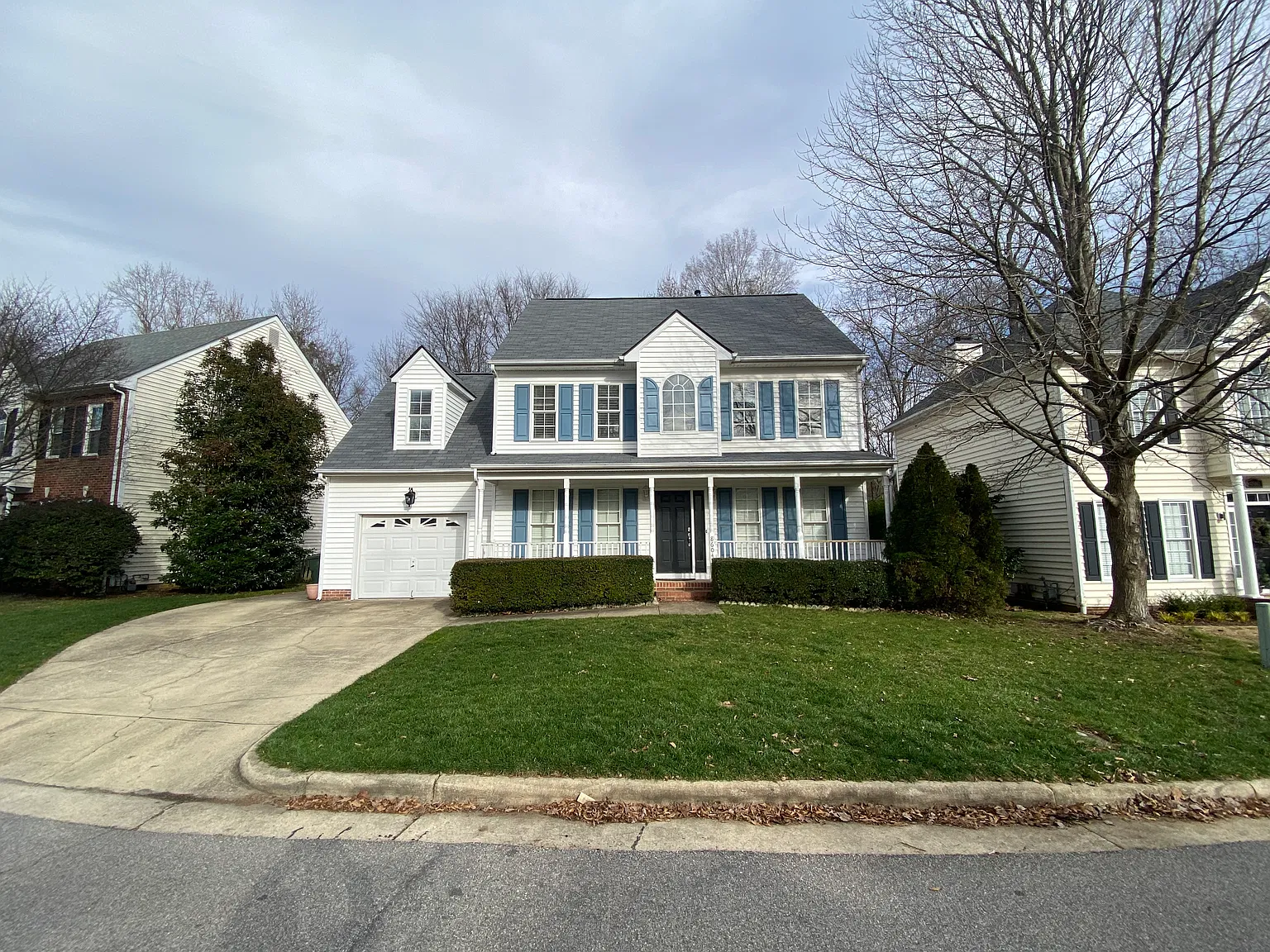4 bed, 2.5 bath, 1854 sqft, $2,350 — Photo 1