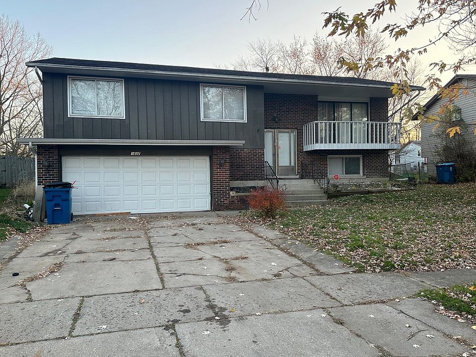1st image of 1632 216th Pl